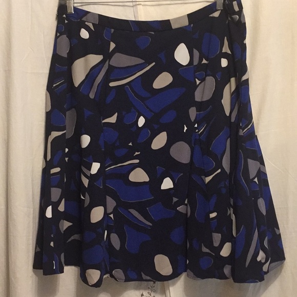 Skirt - Picture 4 of 7